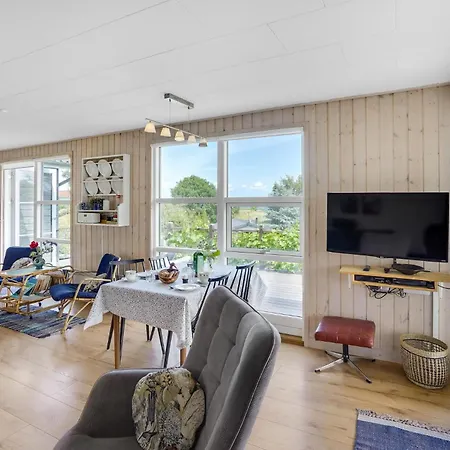 Nice Home In Augustenborg With Sauna *