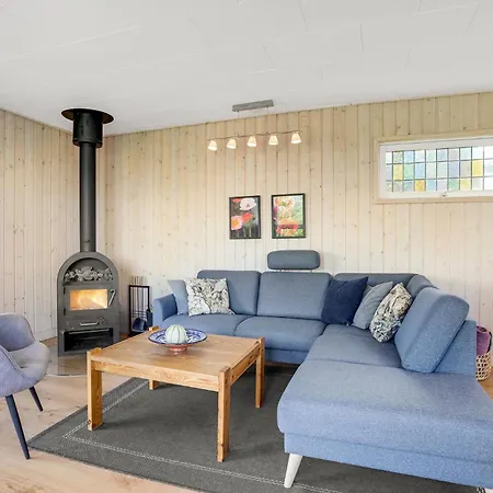 Holiday home Nice Home In Augustenborg With Sauna Asserballeskov