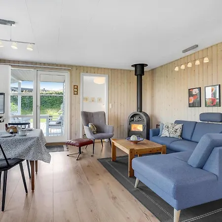 Nice Home In Augustenborg With Sauna *